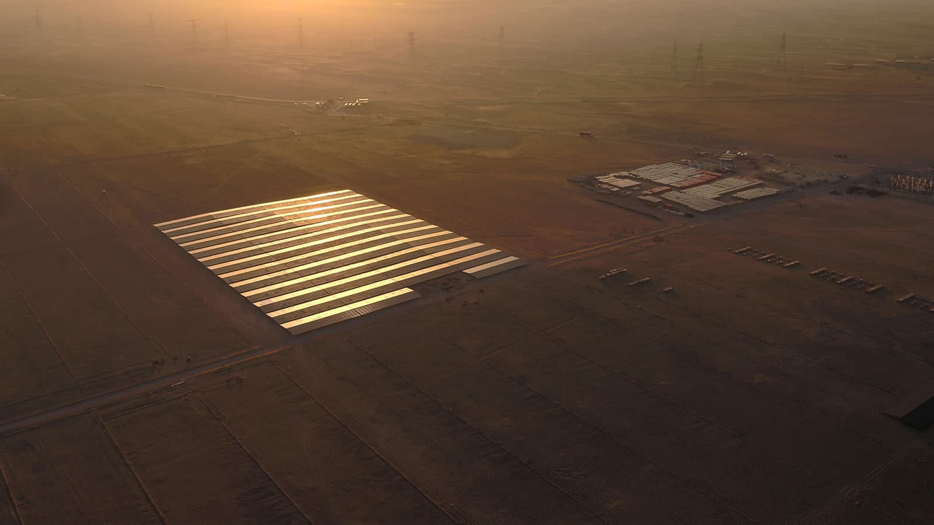 HEA_BLO_CLO_drone-solar-power-plant-inspection-uae-1